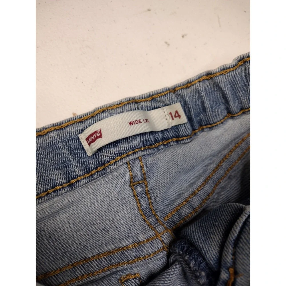 Levis Girls Wide Leg Jeans Light Wash Distressed Raw Hem Size 14